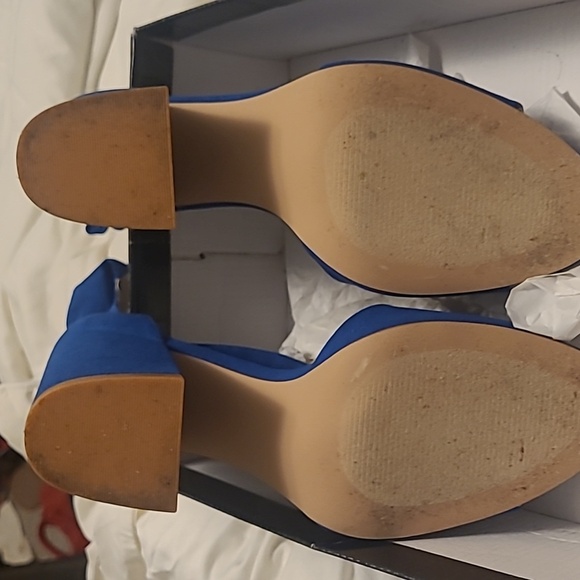 Blue block heels - Picture 2 of 4